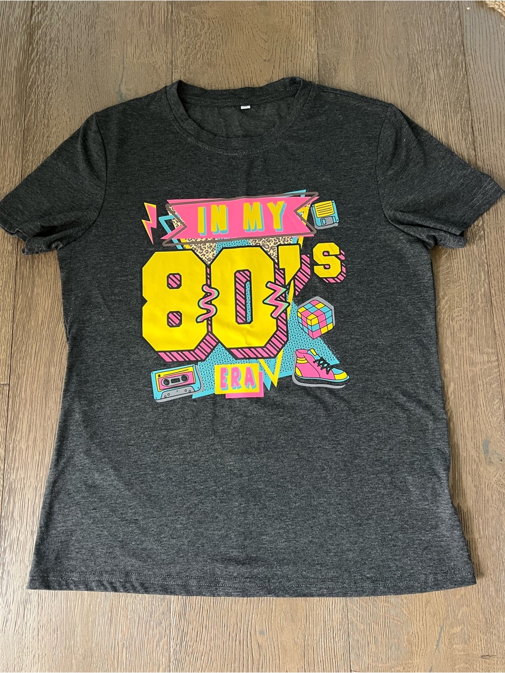 ❤️ Charcoal Graphic Tee "In My 80's Era" - Neon Retro Print